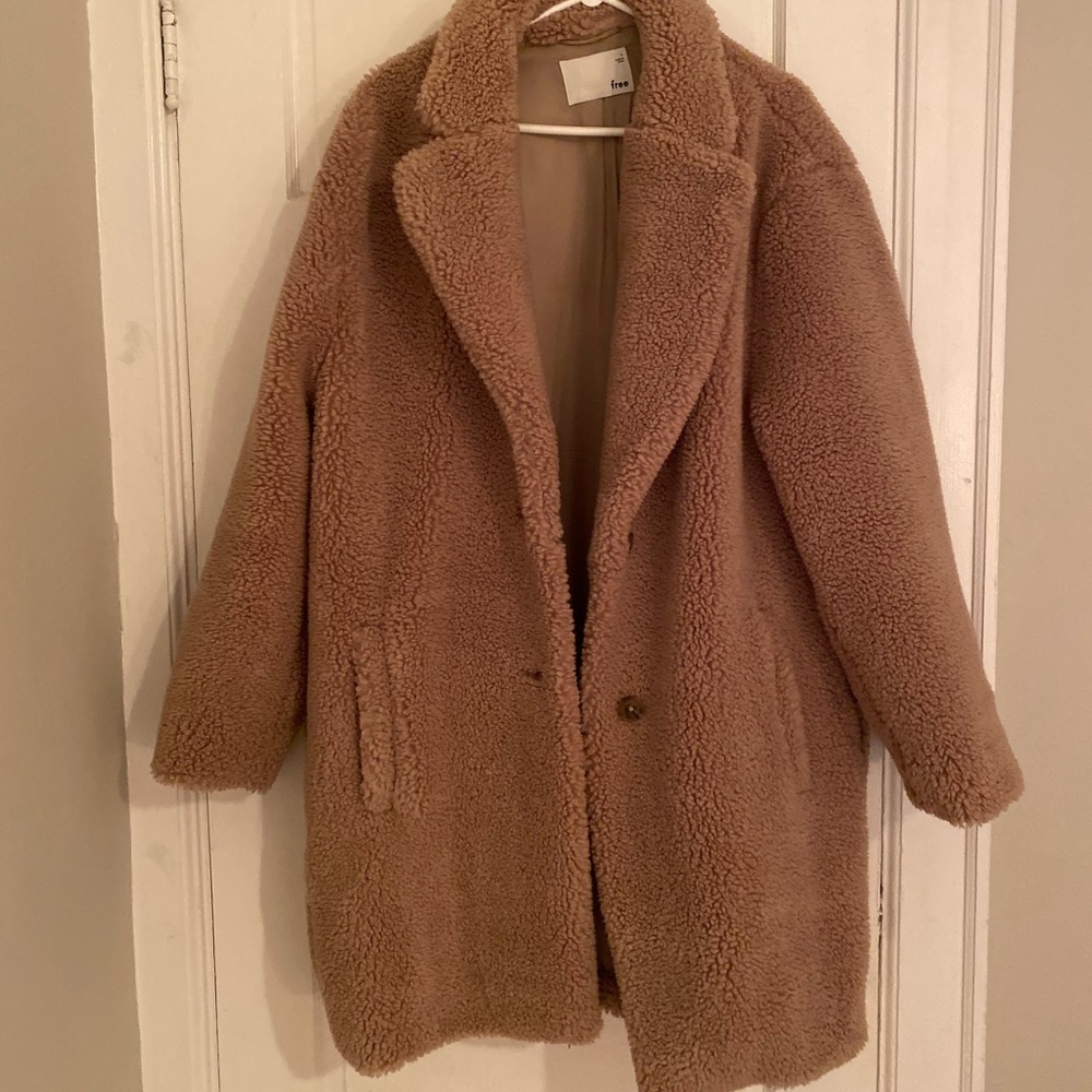 Aritzia Wilfred Free Teddy Cocoon Coat